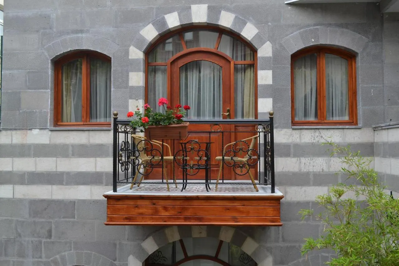 Rose Garden Suites Istanbul Hotel