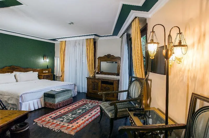 Rose Garden Suites İstanbul 4*,