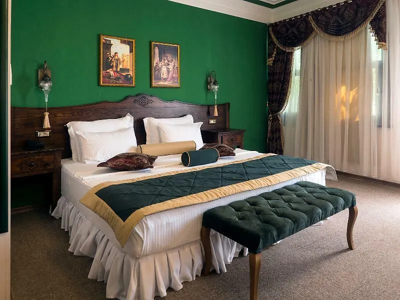 Rose Garden Suites Istanbul 4*,